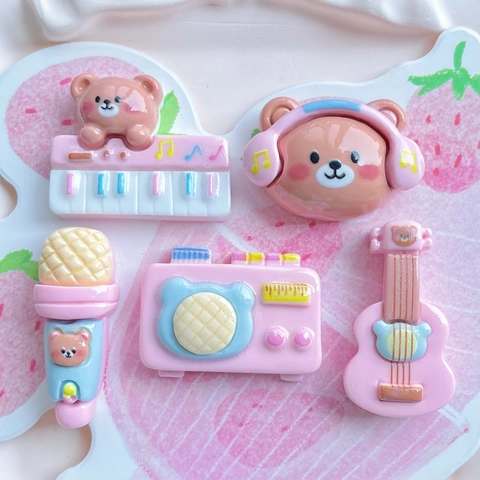 Musik Bär Resin Cabochons Flache Rückseite Charms DIY Handwerk Handyhülle Dekor Cartoon Gitarre Mikrofon Radio Keyboard