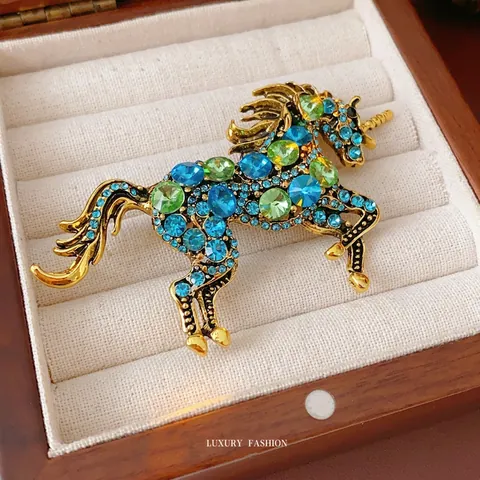 Broche Licorne Vintage Alliage Base Dorée Strass Bleu Vert Épingle Pour Femmes Luxe Style Rétro Bijoux Animaux Accessoire