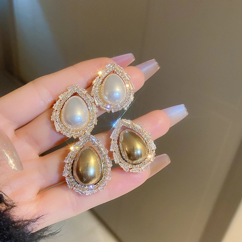 Pendientes De Botón De Cobre Con Gota De Agua Perla Artificial De Imitación Y Zircón Con Poste De Plata Estilo Lujo Francés