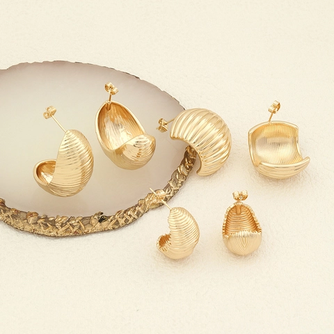 Vintage Geometric Ribbed Copper Stud Earrings Gold Silver Plated Croissant C Shape Water Drop Earrings For Women Fashion Jewelry