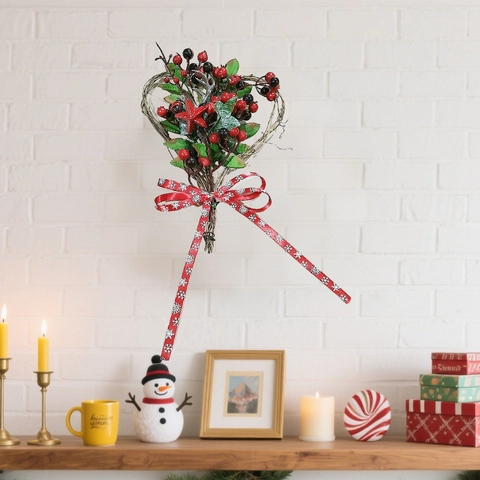 Ghirlanda Di Natale A Forma Di Cuore In Legno Rattan Con Bacche Rosse E Aghi Di Pino Ideale Per Decorazioni Di Porte E Pareti Di Casa