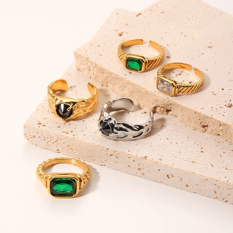 Vintage Open Ring 18K Gold Plated Stainless Steel Emerald Zircon Adjustable Molten Texture Retro Jewelry Women