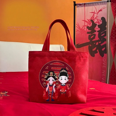 Bolsa De Regalo De Boda De Lona Roja Bolso De Mano Recuerdo Tote Dibujos Animados Novios Chinos Tradicionales Impreso