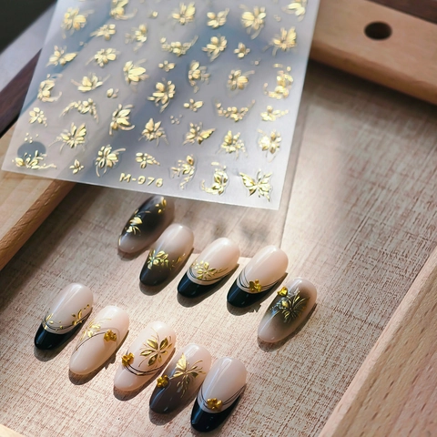 Pegatinas De Uñas En Relieve 3D Bronceado Oro Mariposa Flor Hoja Patrones Auto Adhesivas Decoraciones De Manicura