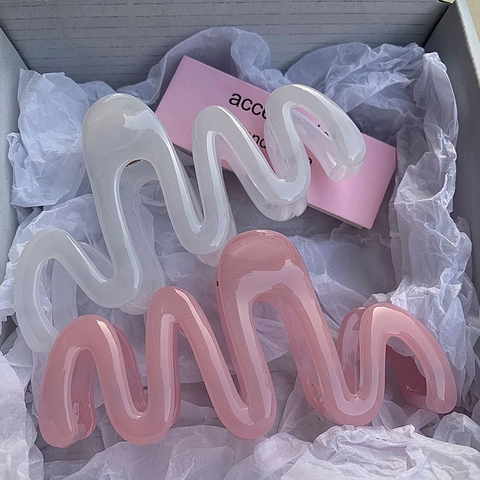 Wavy Hair Claw Clip Glossy Resin Large Shark Hair Clamp For Women Girls Daily Ponytail Holder Korean Style