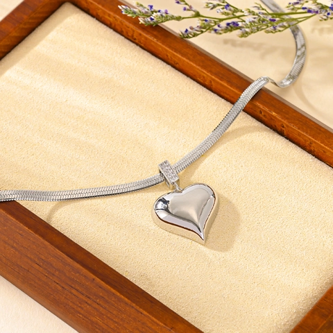 Heart Pendant Necklace Stainless Steel Flat Snake Bone Chain Zircon Micro Setting High Polished Fashion Jewelry For Women
