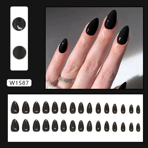 Short Almond Press On Nails Solid Black Glossy Full Cover Artificial False Nails For Women Daily DIY Manicure