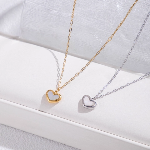 Heart Pendant Necklace With Stainless Steel And White Mother Of Artificial Pearl Mixed Chain Minimalist Elegant Jewelry For Women