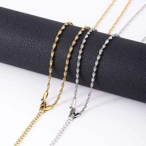 Singapore Twisted Rope Necklace Chain Stainless Steel Vacuum Plated Minimalist Clavicle Accessory For Men Women Fashion