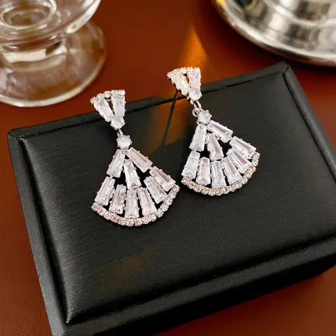 Luxus Fächer Anhänger Ohrringe Mit Zirkon Kupfer Geometrischer Schmuck Für Frauen Mit Silbernem Ohrstecker