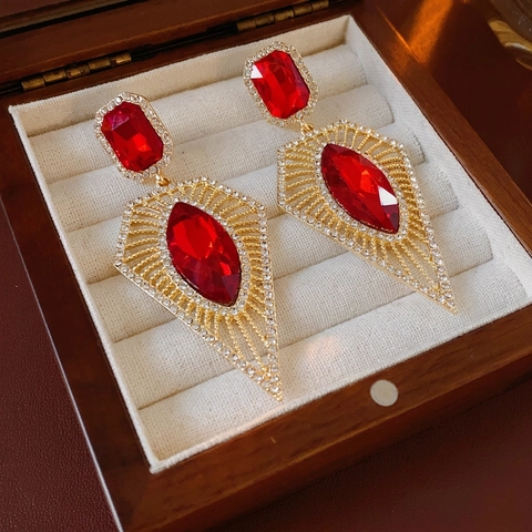 Boucles D'oreilles Pendantes Pierre Rouge Vintage Court Alliage Géométrique Creux Strass Avec Tige En Argent Pour Femme