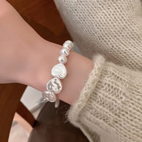 Elegant Artificial Pearl Bracelet For Women Alloy Heart Butterfly Pendant Multi-layer Crystal Vintage French Style Jewelry