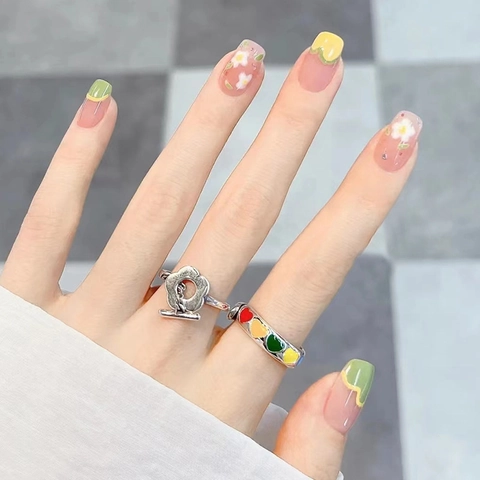 Kunstnagels Kort Rond Frans Madeliefje Patroon Melkgeel Teer Groen Zoete Stijl