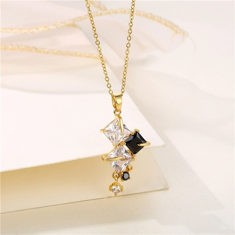 Collar Con Colgante Geométrico De Acero Inoxidable Con Circón Cristal Negro Blanco Cadena De Clavícula Dorada Para Mujer