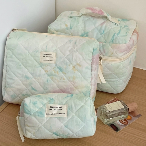 Quilted Cosmetic Bag Watercolor Tie Dye Polyester Cotton Makeup Pouch Portable Travel Toiletry Organizer Handbag Aesthetic