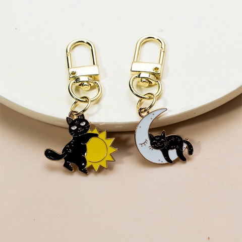 Cute Dark Style Cat Metal Keychain With Moon And Sun Enamel Pattern Punk Gothic Bag Pendant Accessory For Women Men Gift