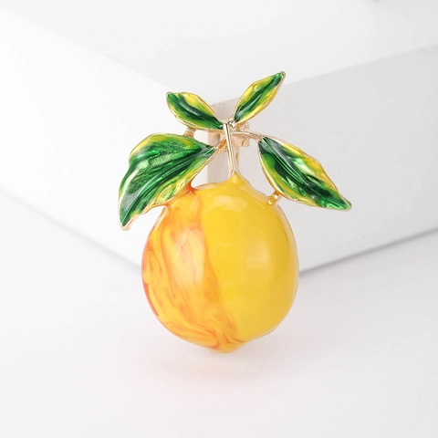 Fashion Fresh Lemon Fruit Brooch Creative Yellow Green Enamel Alloy Corsage Pin For Women Cardigan Jewelry Accessories