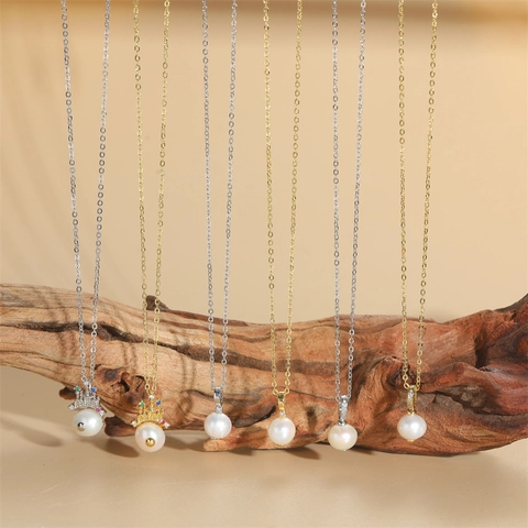 Vintage Koperen Kroon Hanger Ketting Met Zoetwaterparel En Zirconia Minimalistische Elegante Halsketting Voor Dames Sieraden