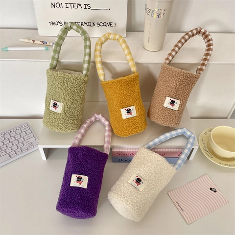 Cute Plush Water Cup Bag Portable Lamb Wool Bottle Cover With Gingham Handle Soft Anti-Scald Cartoon Cat Patch Hand-Held