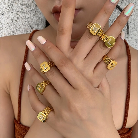 Vergoldeter Kupfer Zirkonia Initial Buchstaben A-Z Offener Ring Für Damen Verstellbarer Uhrenarmband Stil Mode Schmuck Fingerring