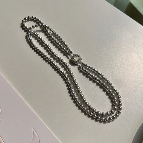 Layered Grey Faux Artificial Pearl Necklace With Square Zircon Shell Clasp French Vintage Style Clavicle Chain For Women Jewelry