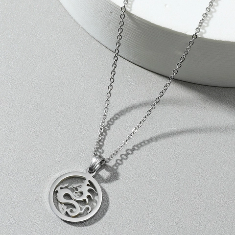 Minimalistische Titaniumstaal Holle Draak Hanger Ketting Gepolijste Chinese Draak Totem Ketting Voor Mannen Vrouwen Sieraden