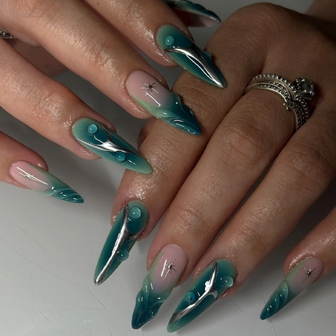 Uñas Postizas Largas Almendra ABS Degradado Verde Rosa Nude Líneas Metálicas Plateadas 3D Decoración Gotas De Agua Uñas Artificiales Mujer