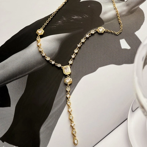 Collar Geométrico De Circón Cobre Chapado En Oro Colgante En Forma De Y Elegante Joyería Minimalista Para Mujer