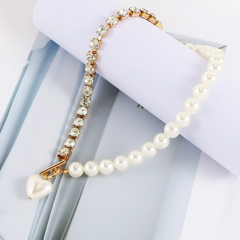 Collar con Colgante de Corazón de Aleación Asimétrica Perla Artificial y Diamantes de Imitación Con Hebilla OT para Mujer Joyas