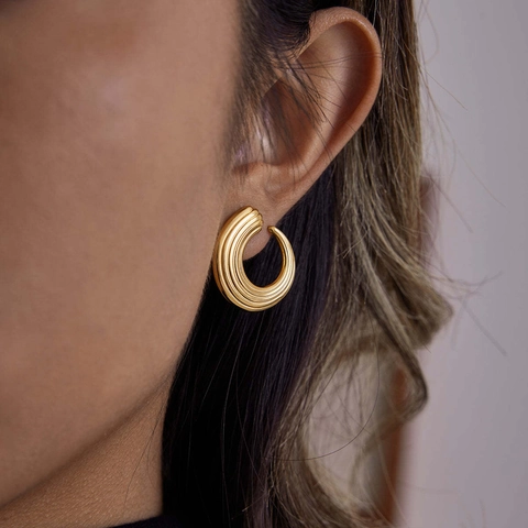 304 Stainless Steel C Shaped Hoop Earrings Ribbed Textured Geometric Vintage Gold Plated Minimalist Jewelry For Women