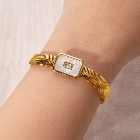 Braccialetto a Catena a Ossa di Serpente in Acciaio Inossidabile per Donna Placcato Oro 18K con Intarsio di Conchiglia in Perla Artificiale e Strass