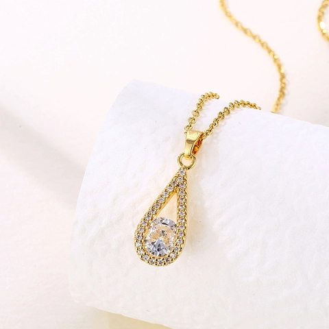 Collar Con Colgante De Circón En Forma De Gota De Agua De Acero Inoxidable Estilo Francés Chapado En Oro Joyería Minimalista