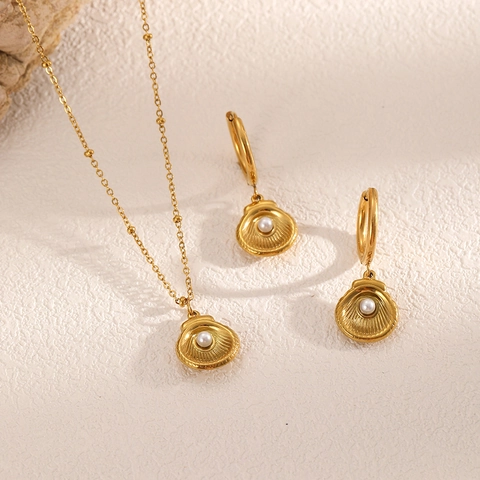 Elegante Collana E Orecchini In Acciaio Inossidabile Placcato Oro 18K Conchiglia Perla Artificial Gioielli Donna Accessori Di Lujo