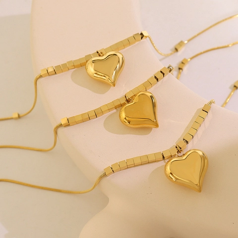 Collana Con Pendente A Cuore Acciaio Al Titanio Placcato Oro 18K Amore Catena A Serpente Minimalista Donna