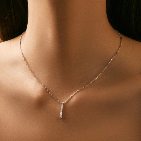 Collana in Argento Sterling 925 Minimalista con Moissanite per Donna Colore D VVS1 Pendente a Barra Verticale Gioielli Eleganti