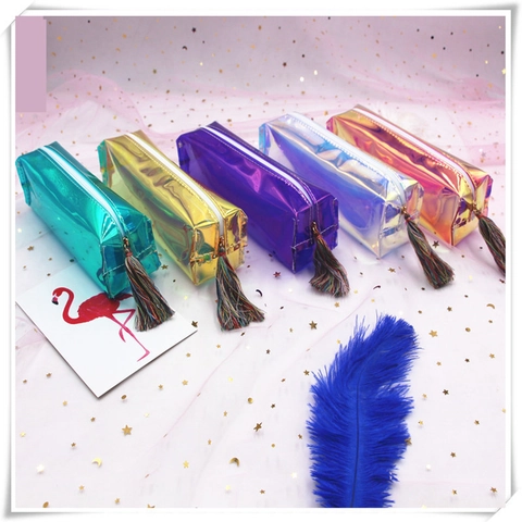 Holografisches PVC Federmäppchen Mit Bunten Quasten Große Kapazität Studenten Schreibwaren Aufbewahrungstasche Make-Up Beutel