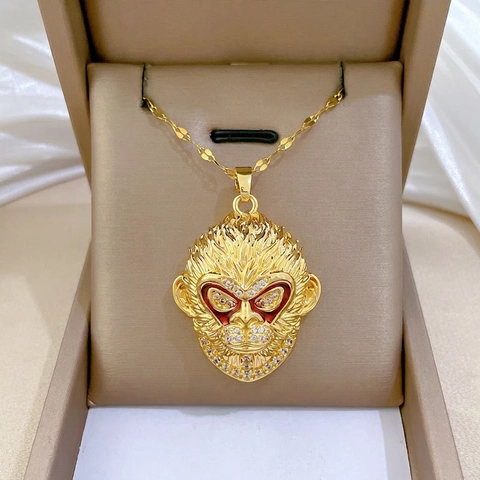 Collana Con Ciondolo Re Scimmia Placcato Oro Acciaio Inossidabile Rame Micro Intarsiato Zirconia Stile Mitico