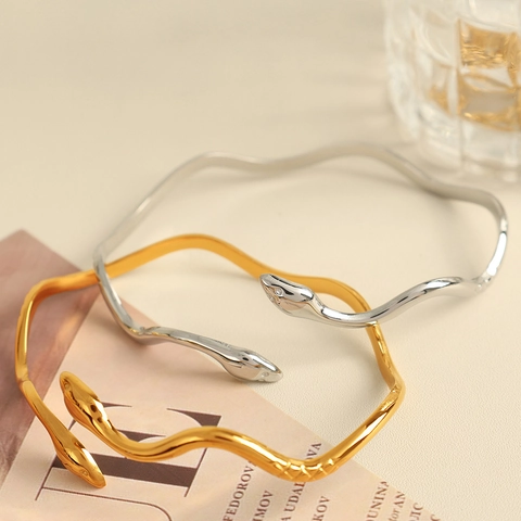 Lussuoso Bracciale a Serpente in Acciaio Inossidabile per Donna Minimalista Aperto Regolabile Design a Serpente Curvo Placcato Oro Argento Gioielli di Moda Regalo