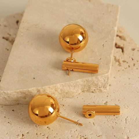 Minimalistische Luxe 18K Vergulde Titanium Staal Bolvormige Oorknopjes Moderne Geometrische Bal Oorbellen Voor Dames Dagelijks Sieraden