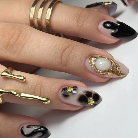 Unghie Finte Mandorla Stiletto Fiore Nero 3D Rilievo Foglia Oro Marmo Inchiostro Lucido Unghie Artificiali