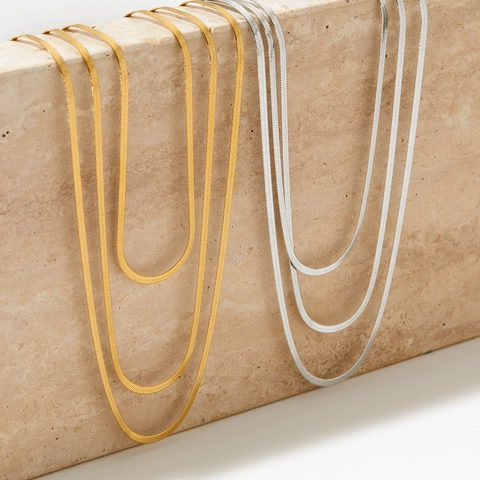 Collier Chaîne Serpent Plate Multi-Couches En Acier Inoxydable Choker À Chevrons Minimaliste Pour Femmes