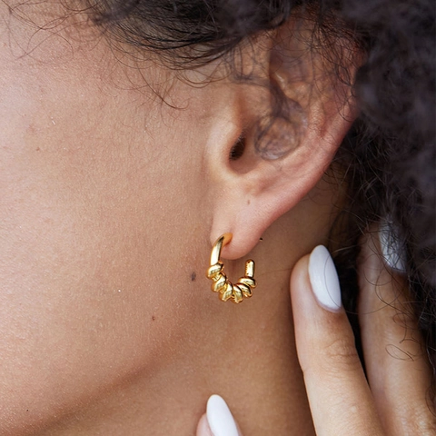 Vintage Stainless Steel 18K Gold Plated Twisted Rope C Shaped Hoop Earrings For Women Minimalist Spiral Texture Earrings