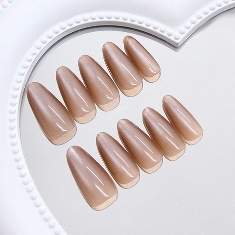 Press On Νύχια Μακριά Σχήμα Αμυγδάλου Καφέ Cat Eye Γυαλιστερά Γαλλικού Στυλ Επαναχρησιμοποιούμενα Χειροποίητα