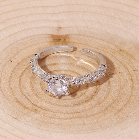 Anillo Regolabile Intagliato Cavo Vintage Da Donna Elegante Gioiello In Rame Con Strass Chiari Rotondi