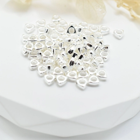 DIY Jewelry Making Accessories Alloy Triangle Geometric Spacer Beads For Necklace Bracelet Crafting Metallic Silver Beads
