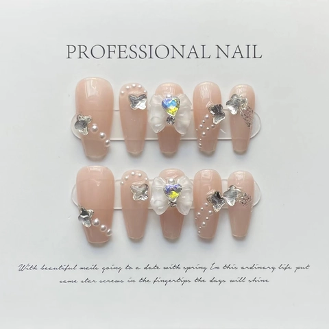 Handgemaakte 3D Vlinder Strass Hart Press On Nagels Nude Roze Coffin Fake Nails Met Lijm Kit Voor Vrouwen