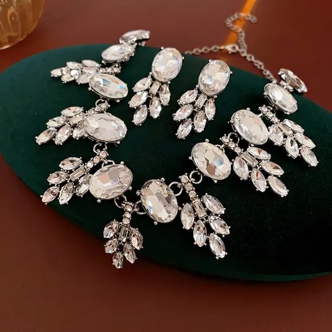 Luxus Strass Halskette Und Ohrringe Schmuck Mit Silver Earring Post Legierung Blattmotiv Hochzeit Party Zubehör