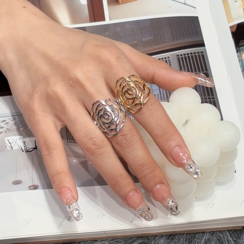 Hollow Stainless Steel Rose Tree Of Life Open Ring For Women Vintage Flower Adjustable Geometric Band Ring Valentine Gift Jewelry