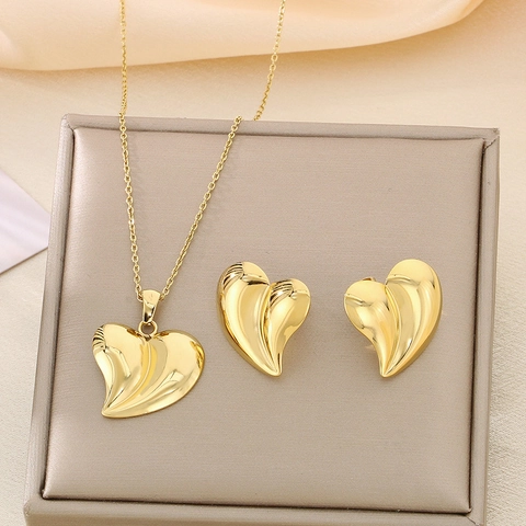Joyas De Corazón De Acero Inoxidable Chapado En Oro 18K Collar Con Colgante De Corazón 3D Y Pendientes De Mujer Estilo Moda