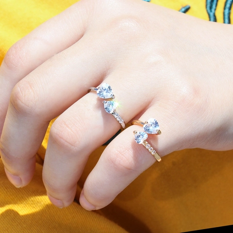 Anello Aperto a Forma di Cuore in Rame e Zirconia alla Moda per Donna Gioielli Inlaid Lucidi Regolabili Eleganti per Matrimoni